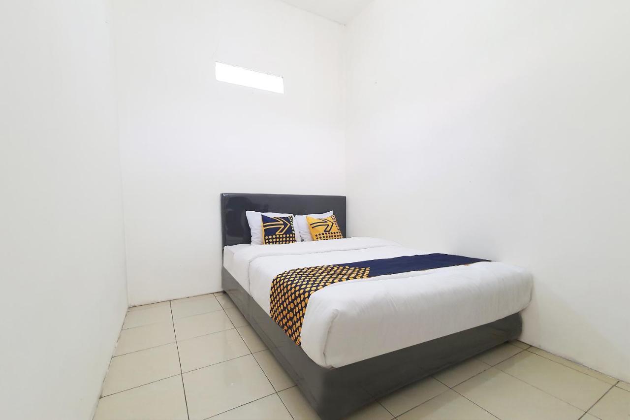 Spot On 2726 Kopo 355 Syariah Hotel Бандунг Екстериор снимка